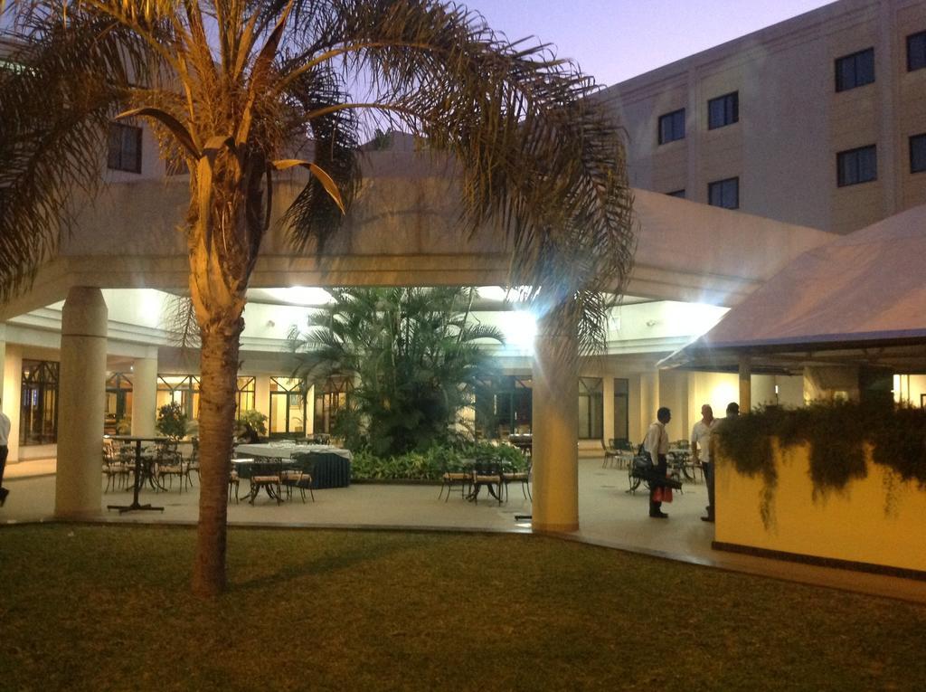 Hotel Vip Grand Maputo Extérieur photo